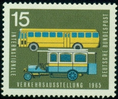 NSR. chybné zobrazení.  moderní autobus má dveře  na levé straně....tedy do silnice