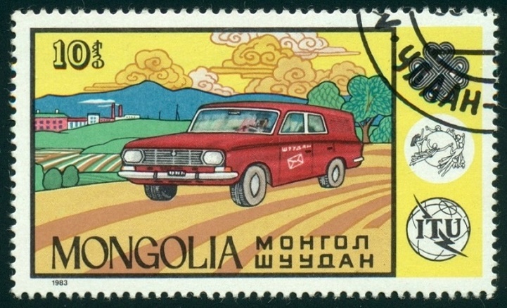 MONGOLSKO. u poštovního auta chybí boční zrcátko