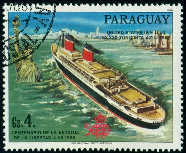PARAGUAY. ke stému výročí Sochy Svobody je tato nesmyslně částečně potopena v moři (2)