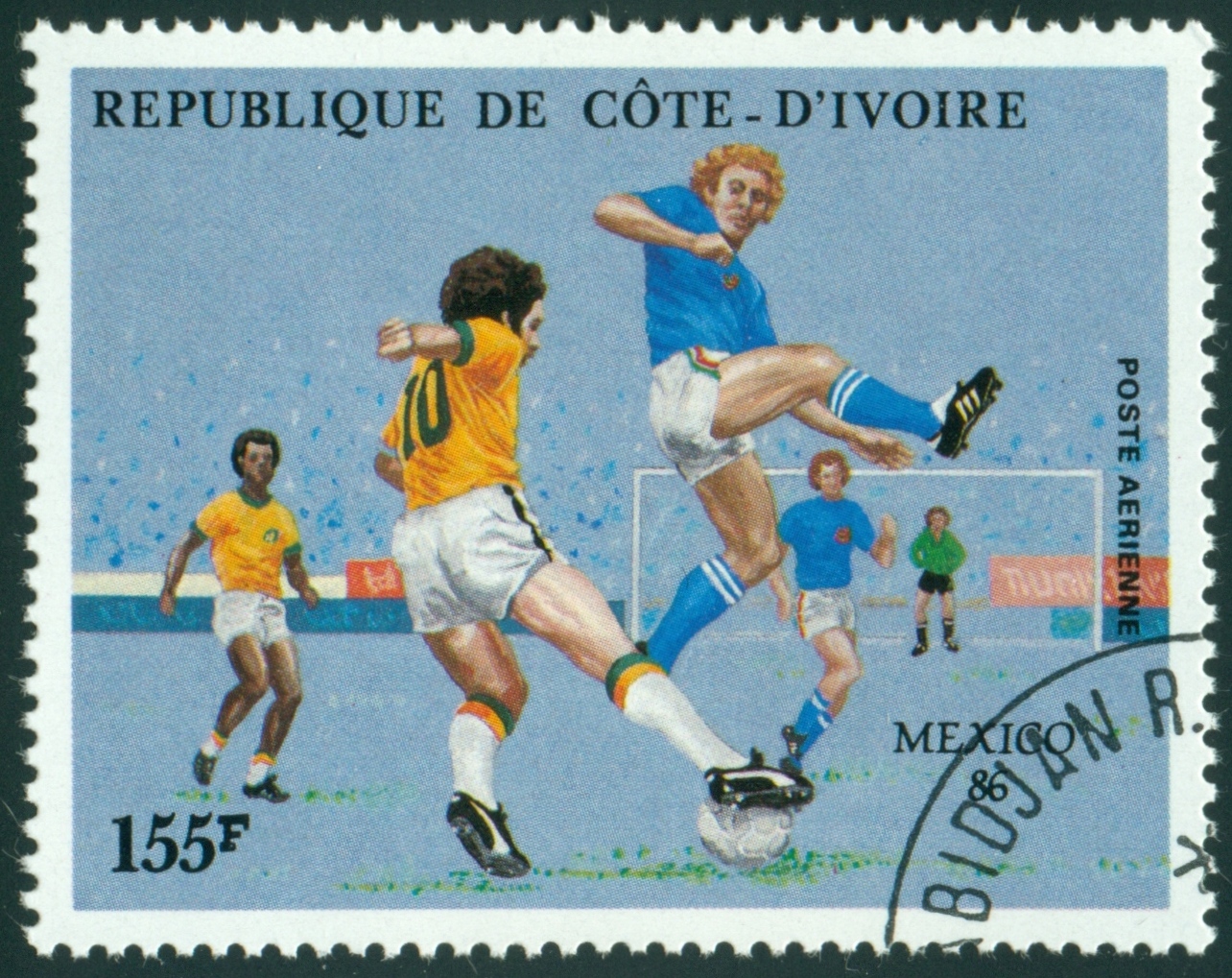 POBŘEŽÍ SLONOVINY. MS Mexico 86. chybný dres.  fotbalisté Brazílie nosí modré trenky